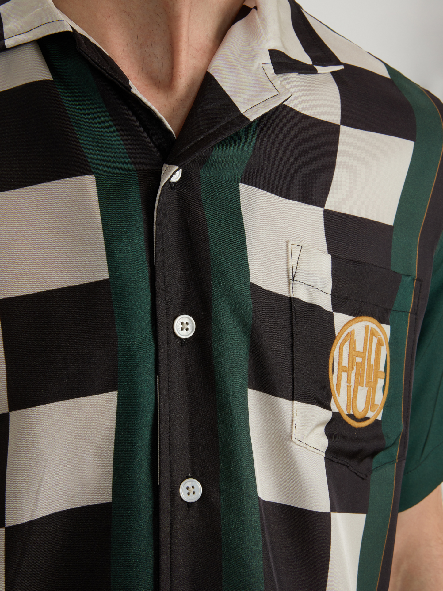RACE FLAG BUTTON DOWN