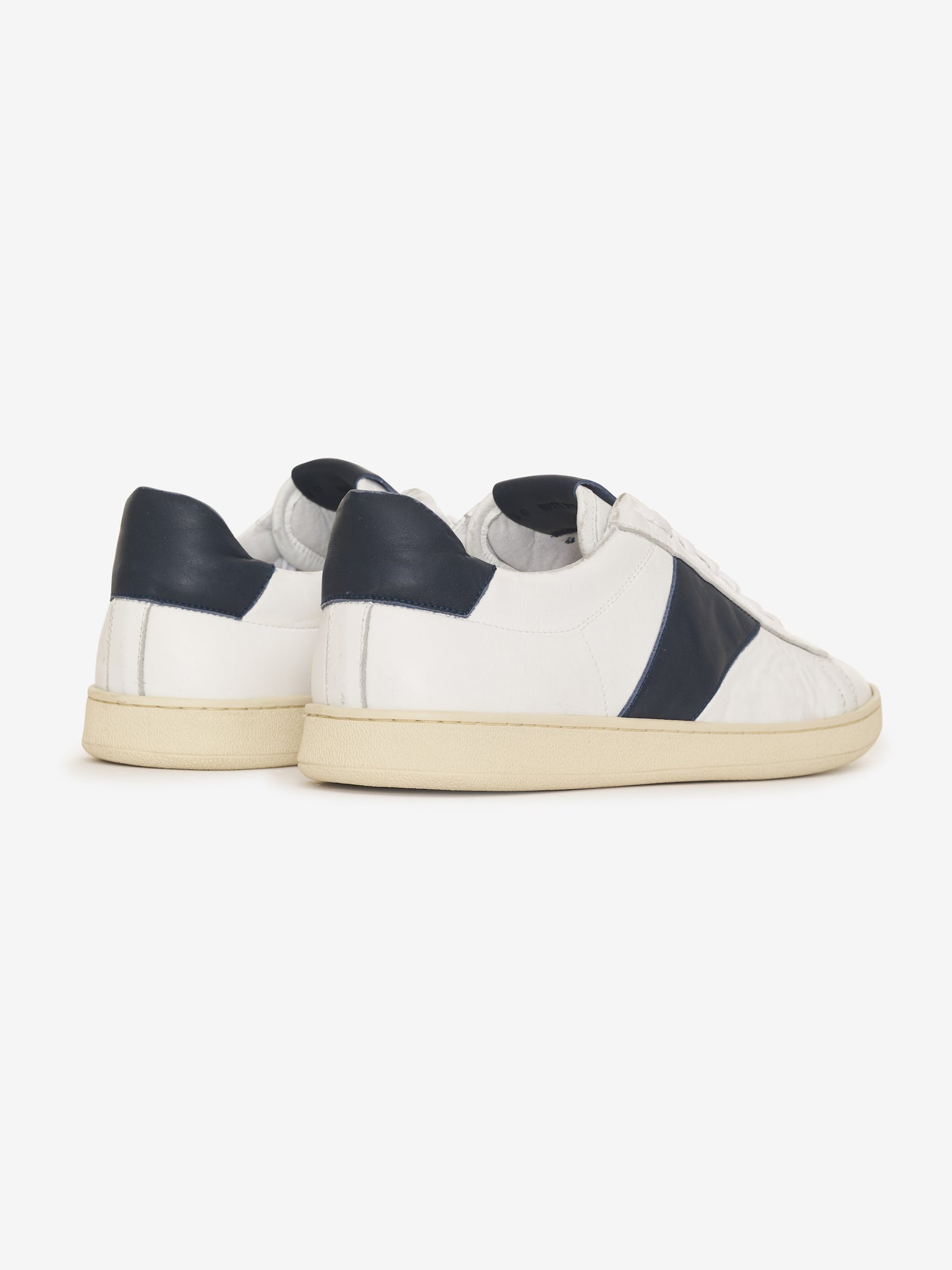 COURT SHOE