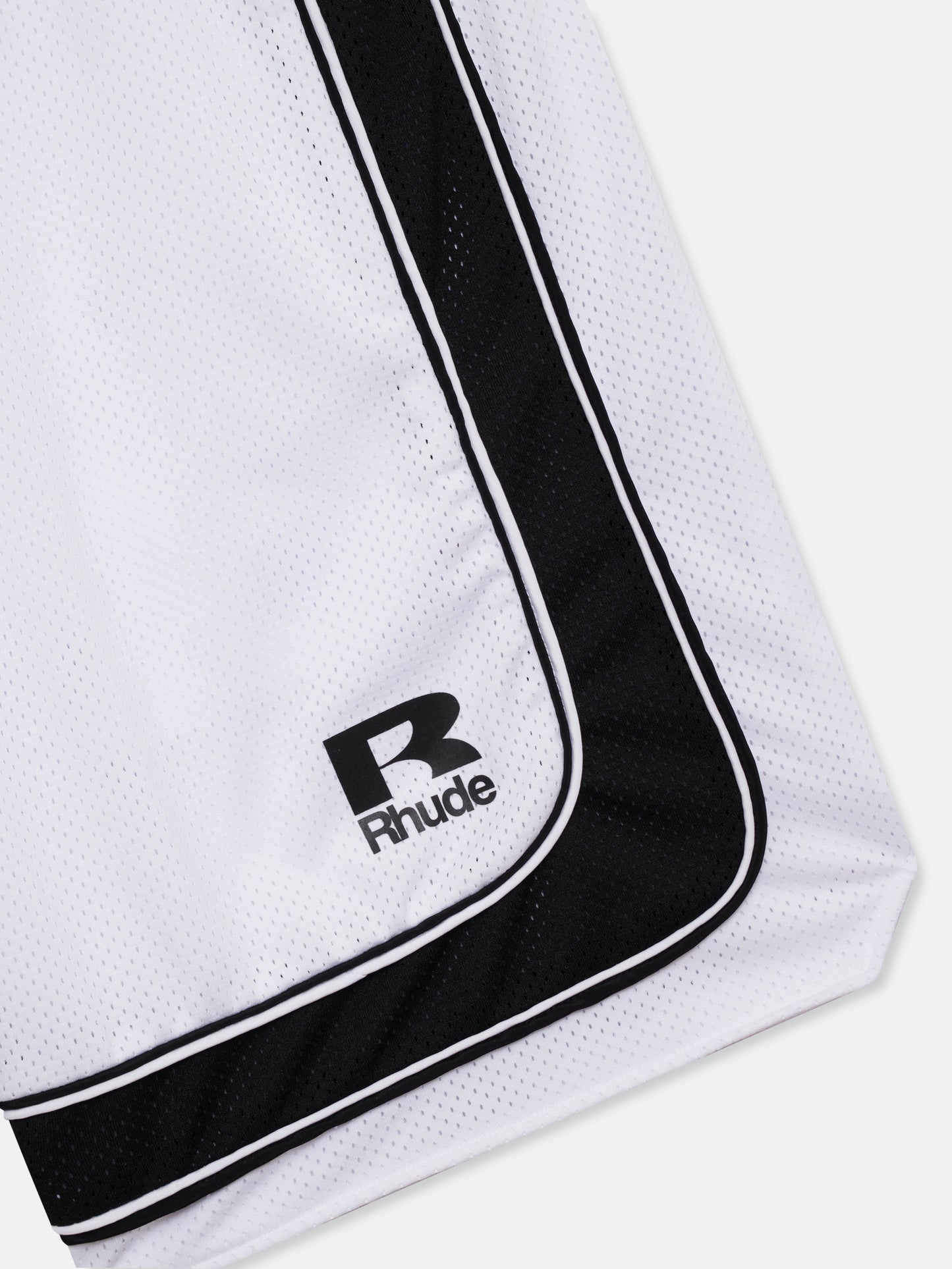 BAGGY MESH BASKETBALL SHORTS