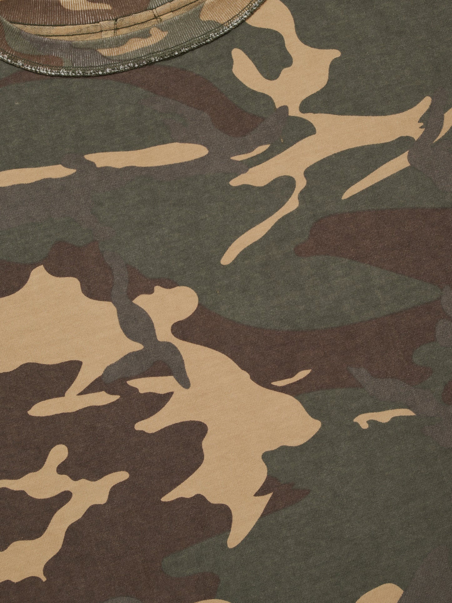 CAMO DOUBLE-LAYERED TEE