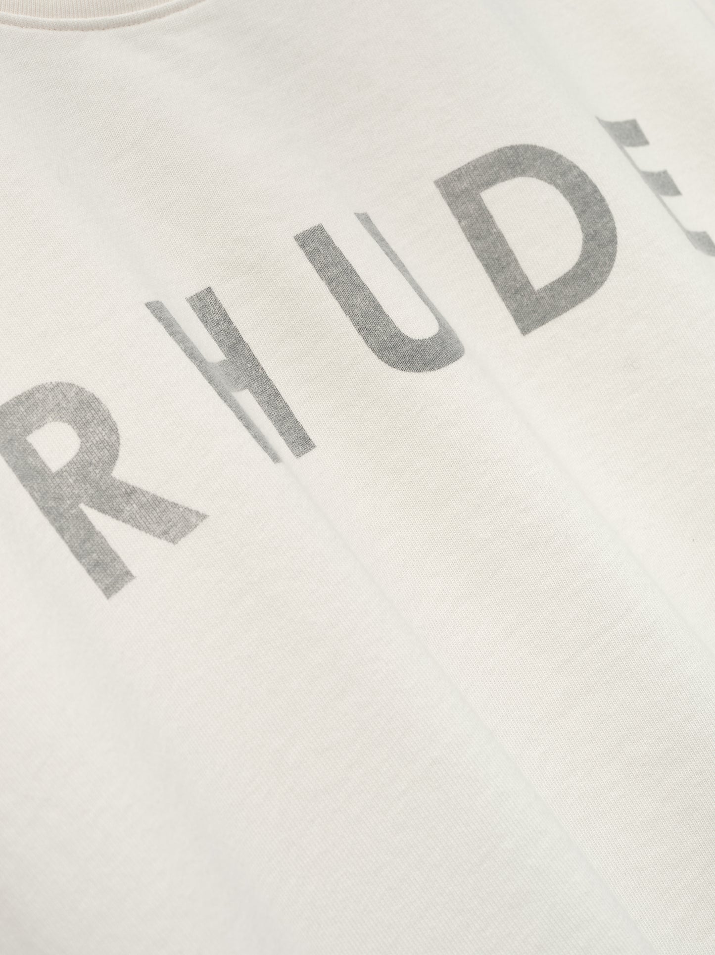 DISTRESSED LOGO TEE